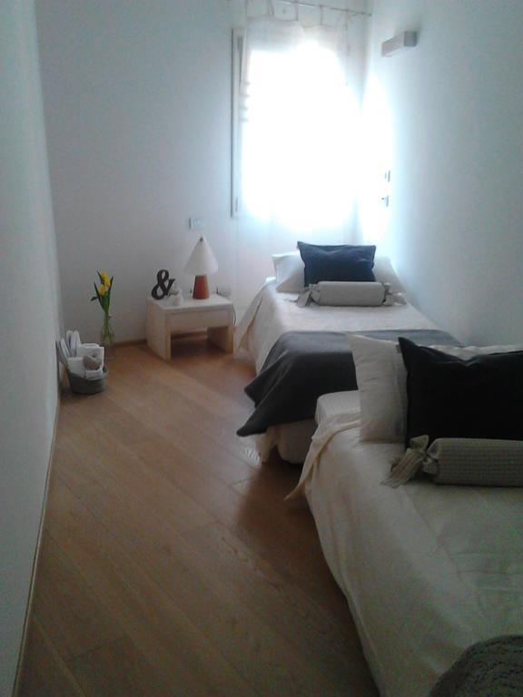 Emilia Suite Módena Quarto foto